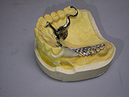 Scheletrati con ganci